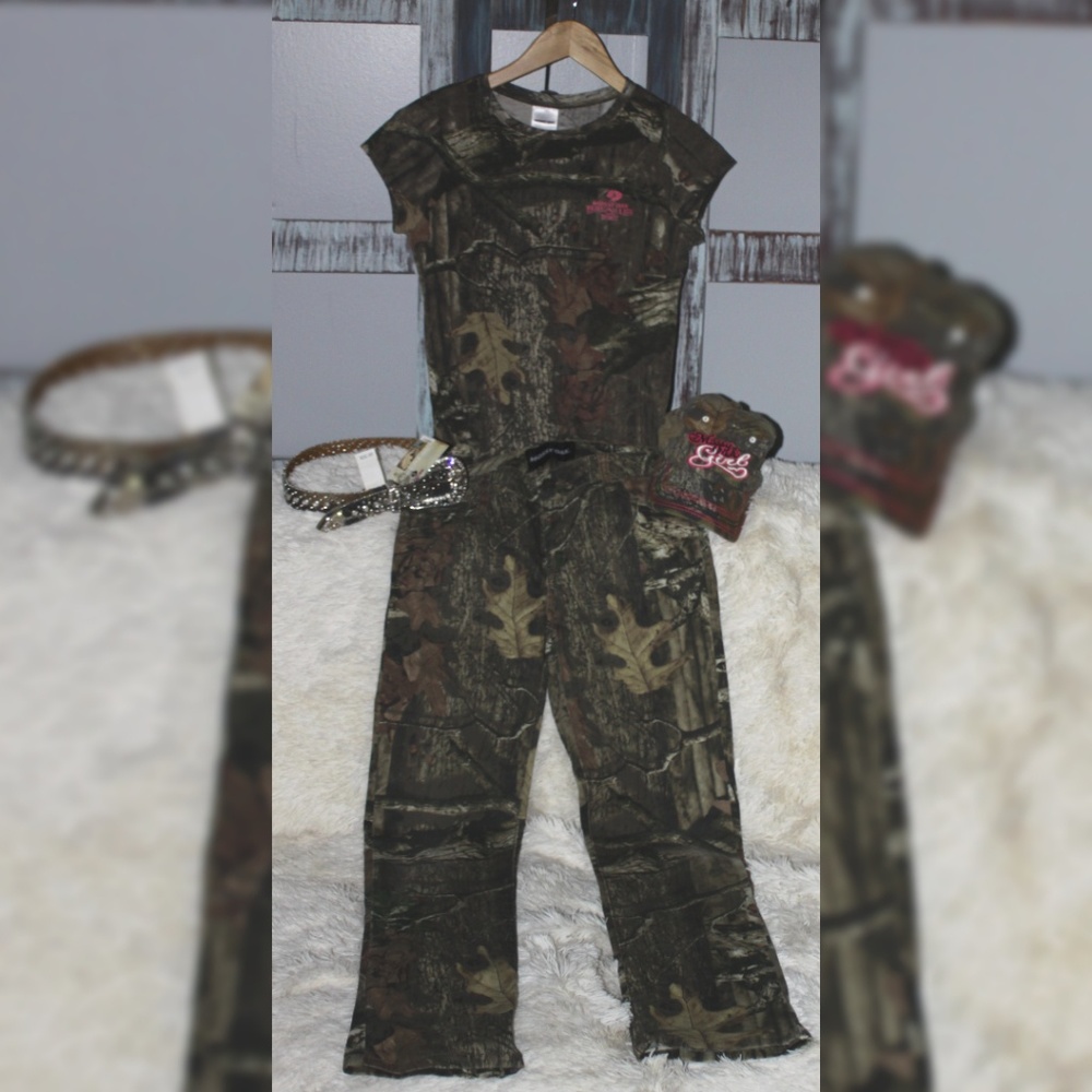 Licensed Mossy Oak "Girls" Pants